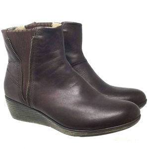 Eastland Layla Women Side Zip Ankle Boots Size 9.5